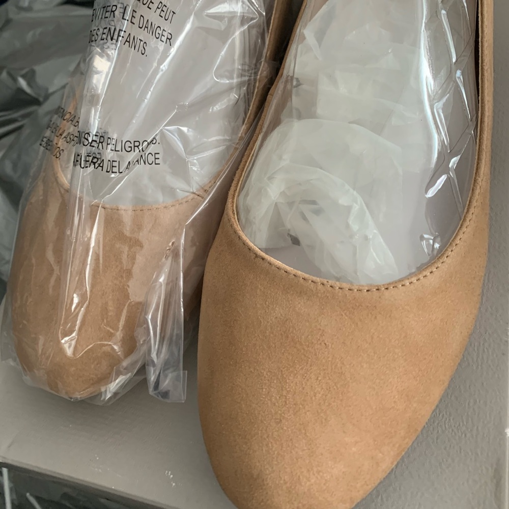 Women's flats
